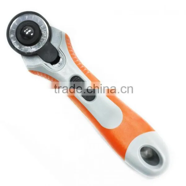 RC-6 NEW ROTARY CUTTER WITH CUSHION GRIP 28mm photo-2