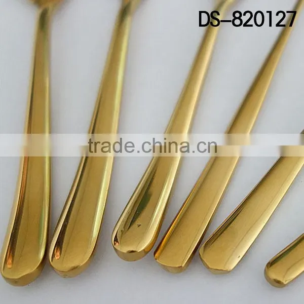 New Design Gold Plated 410 Material With Cloth Wheel Light Cutlery Set