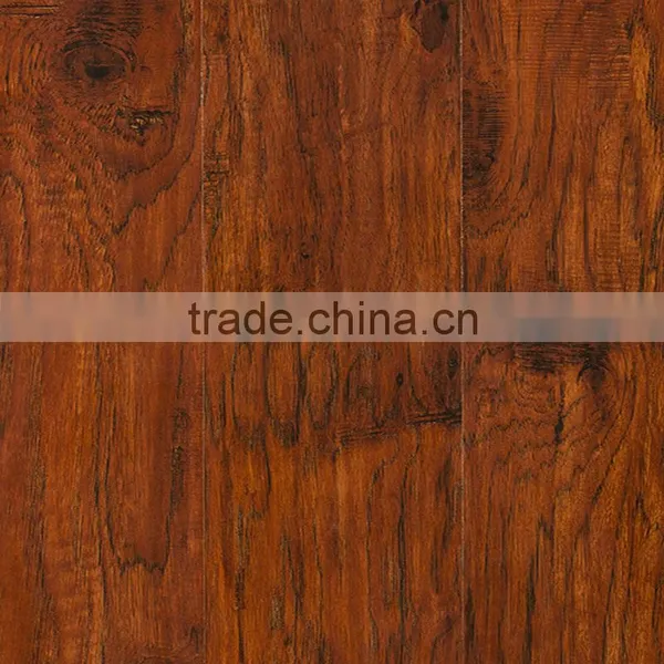 SELL 11mm Laminate Flooring