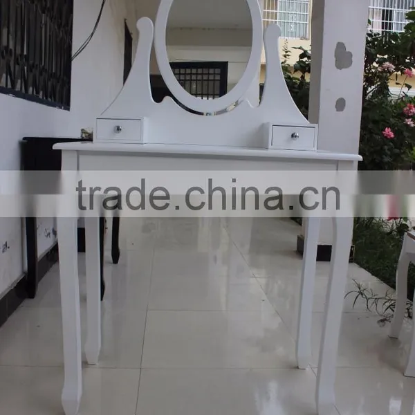 Dressing Table With Mirror and Stool photo-4