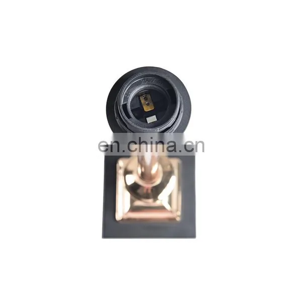 New Design Decoration Metal Desk Lamp and Modern Table Lamp photo-7