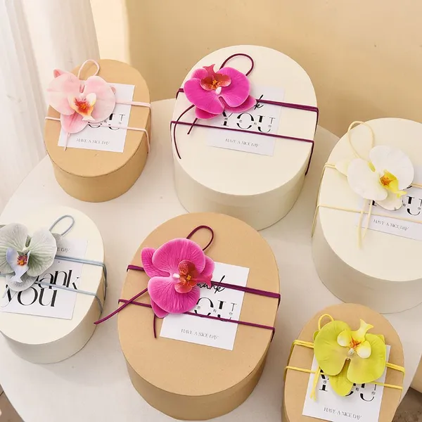Oval Design Kraft Paper Packaging Gift Box photo-3