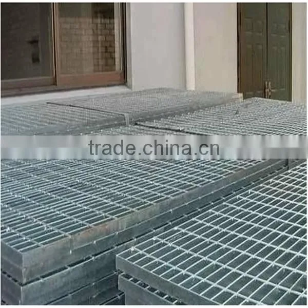 Low Price Hot SaleTop Quality 25X5 Hot Dip Galvanized Serrated Steel Bar Grating ( Really Factory ) photo-6