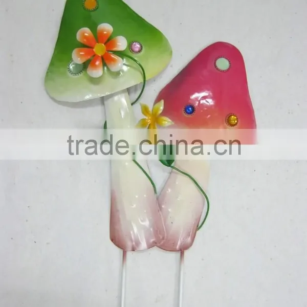 2015 Newest Garden Stakes Metal Stakes for Garden Decoration Mushroom Stakes Mushroom Garden Stakes Garden Picks Metal Mushroom