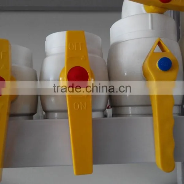 China Supplier Plastic Raw Material PVC Ball Valve photo-2