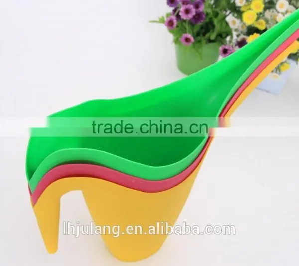 New Design Garden Plastic Watering Can/plastic Water Can/Garden Water Sprayer photo-3