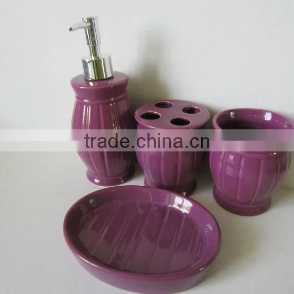 Ceramic Bathroom Set photo-6