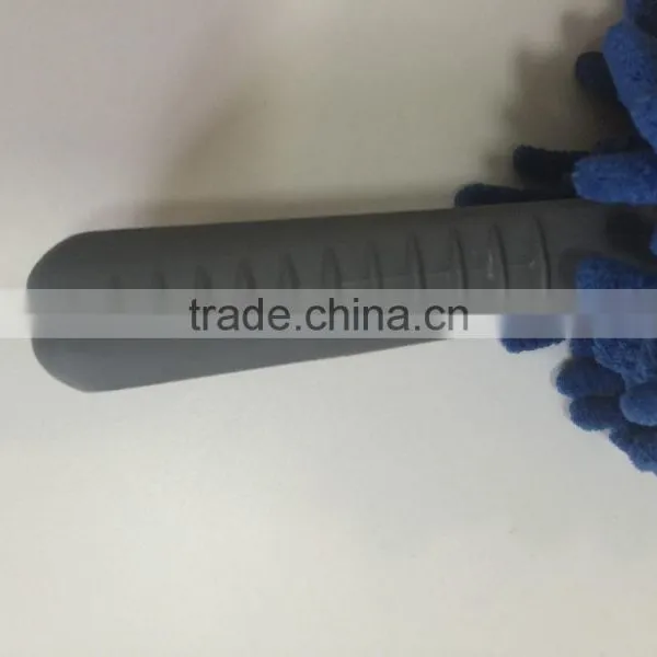 Bendable Microfiber Duster Mop for Added Reach photo-3