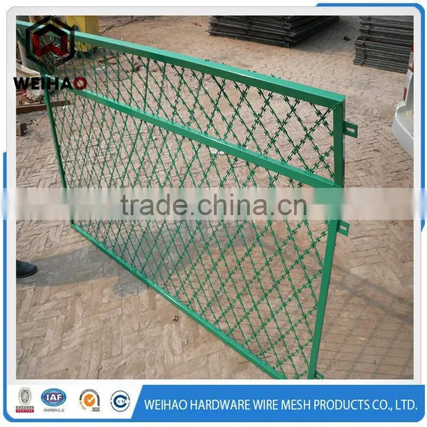 Good Quality Coated Border Green Garden Wire Mesh Fence photo-2