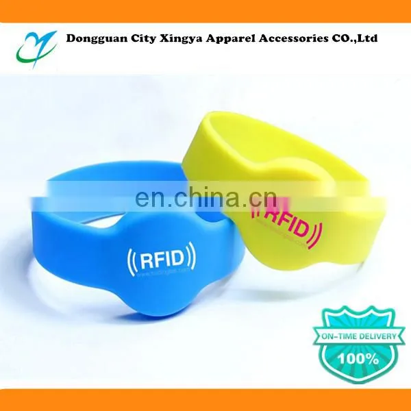 Hot Sale Fashion Charm RFID Silicone Wristband Wholesale