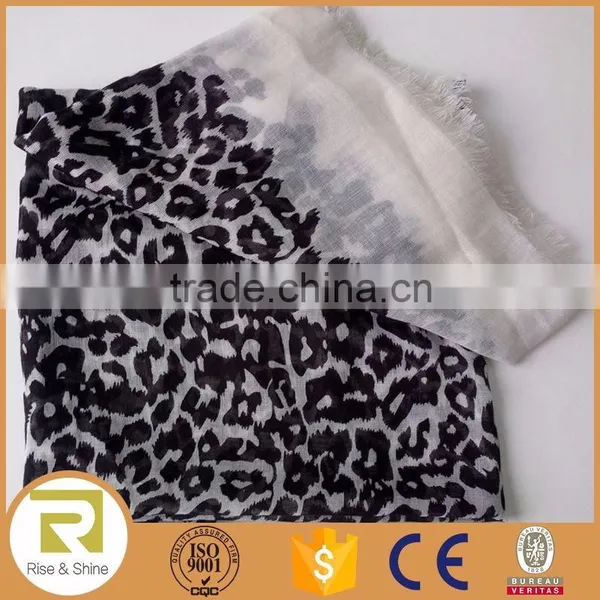 Wholesale 100% Polyester Leopard Printed Light Weight Fringed Shawl Scarf