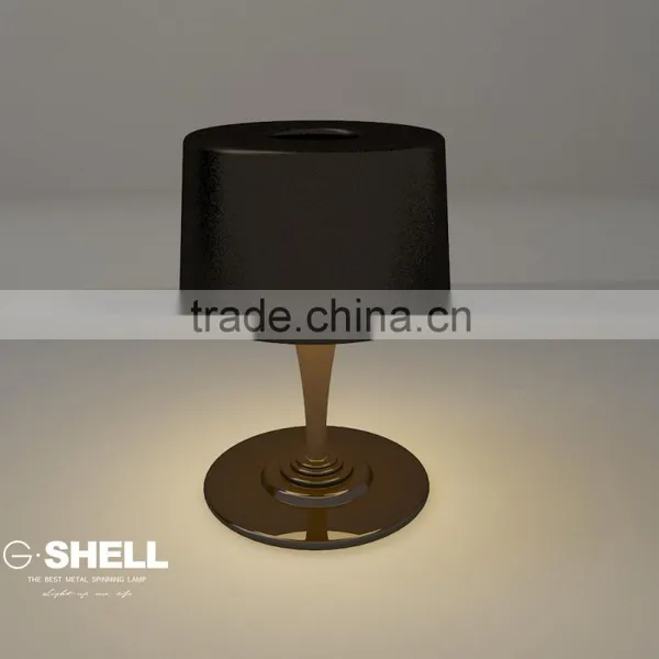 Contemporary European Led Design Metal Table Lamp for the House photo-3