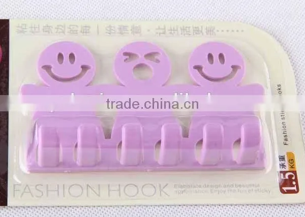 Human Shaped 6 Hooks Plastic Toothbrush Holder photo-3