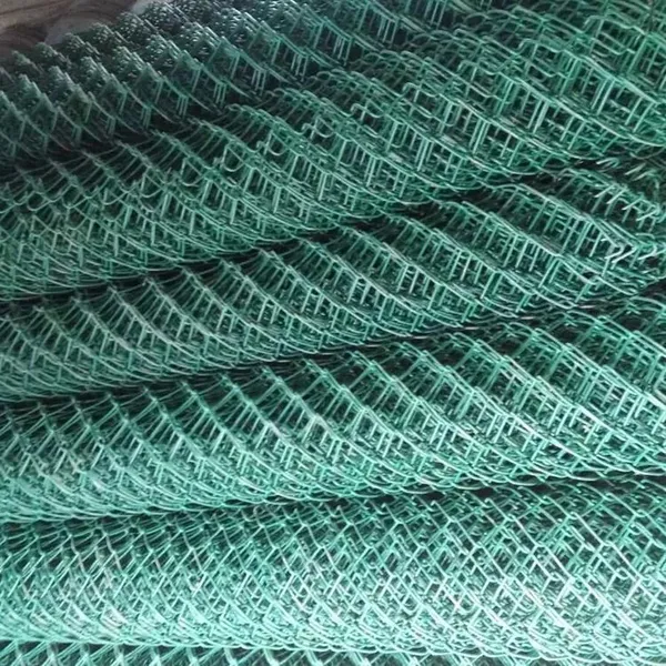 Galvanized Chain Link Fence With Tension Bars for Enhanced Stability photo-5