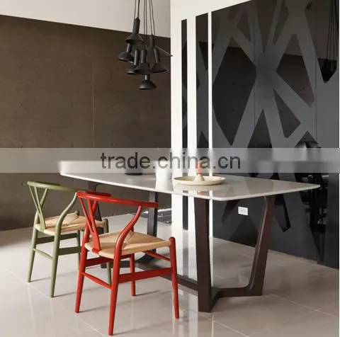 Restaurant Hans J. Wegner CH24 Wishbone Chair Y Chair
