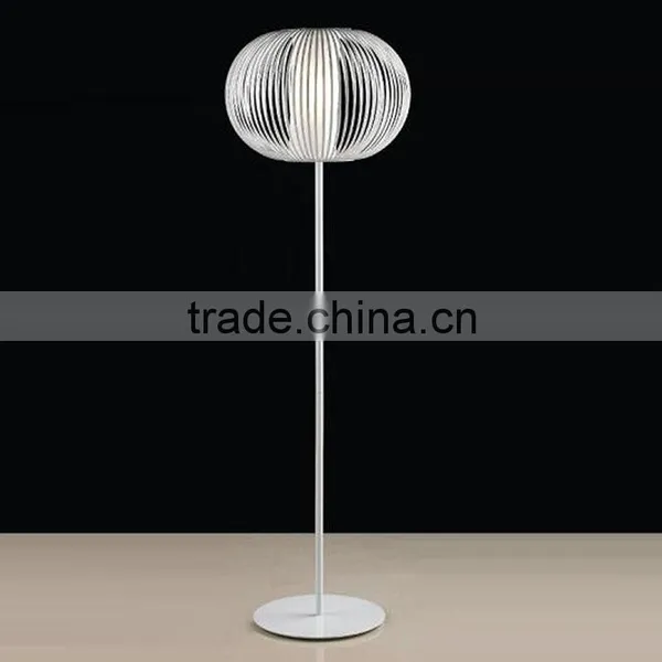 Art Display Floorlight Iron and Fabric Covering Decorate Floor Lamp