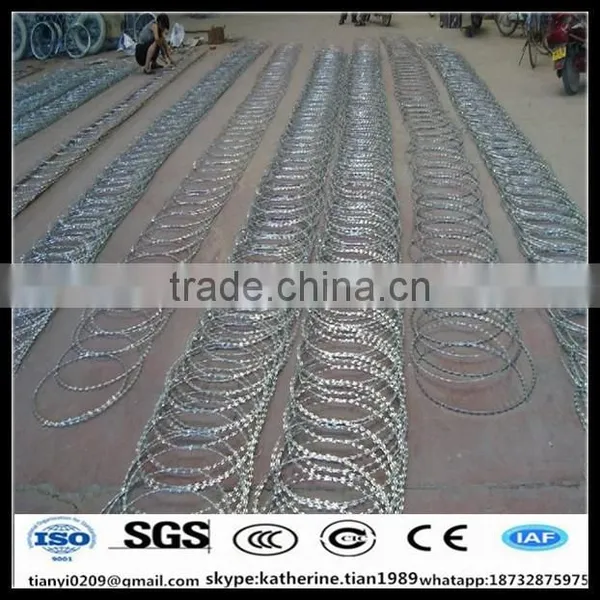 Bto-22 Concertina 300mm Concertina Razor Wire Metal Mesh Ribbion for Protection photo-5