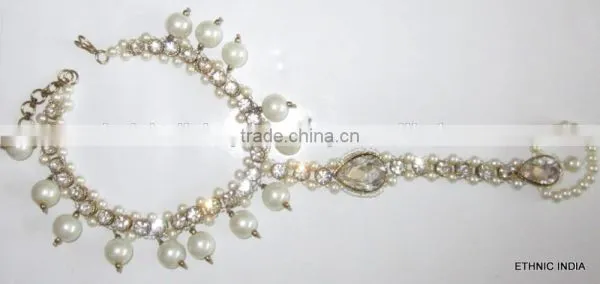 PAYAL Anklets Pair CRYSTAL PEARL GOLD TONE WITH TOE RING , BAREFOOT SANDAL photo-2