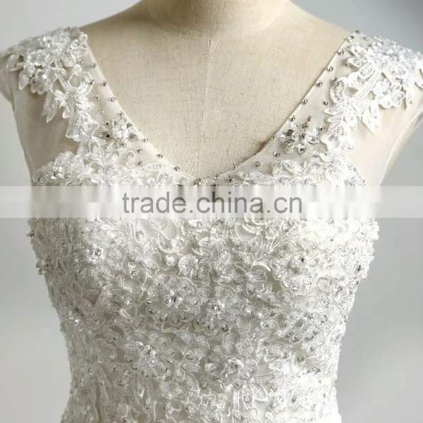 2016 Pearls Beaded Long Sleeve Lace Ball Gown Wedding Dresses photo-4