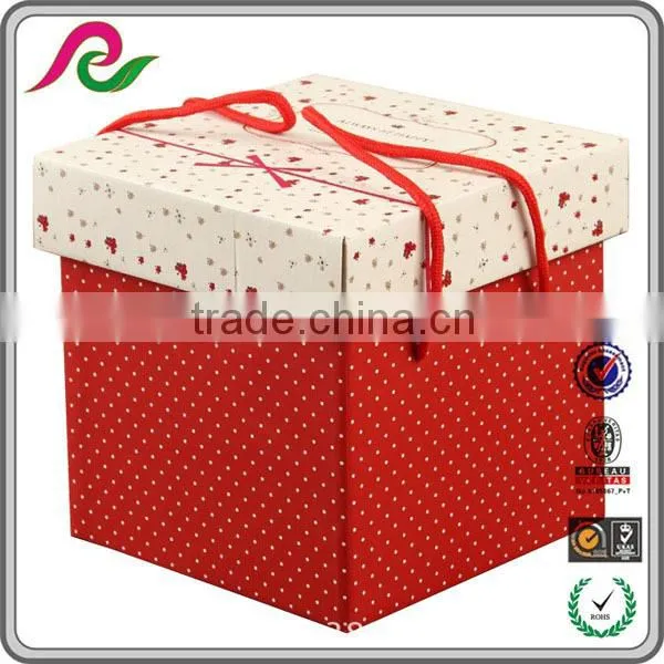 Stronger Folding Corrugated Paper Box With Red Handle for Gift Packaging photo-3