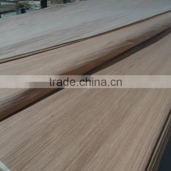 Linyi Grade a b c Sliced Cut 0.28mm Red Recon Face Veneer for India Plywood photo-3