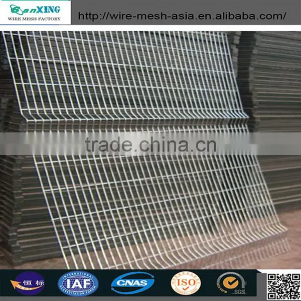 Cheap 4mm 2x2 Hot-dip/hot Dipped Galvanized Welded Wire Mesh Panel for Fence photo-2