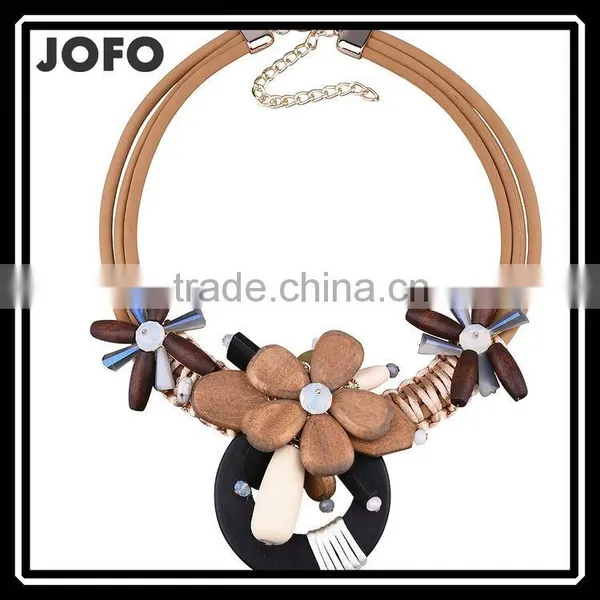 Summer New Arrival Wood Jewelry Wooden Bead Flowers Pendant Necklace