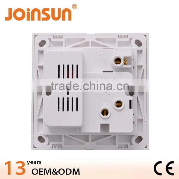 Hot Sales With 2 Usb Port 13A Wall USB Socket photo-3