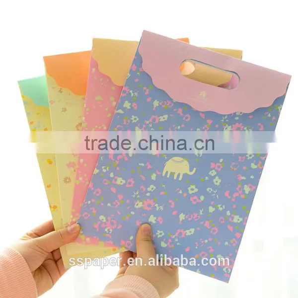 High Quality Kraft Paper Packaging Bag Gift Bag For Sale photo-2