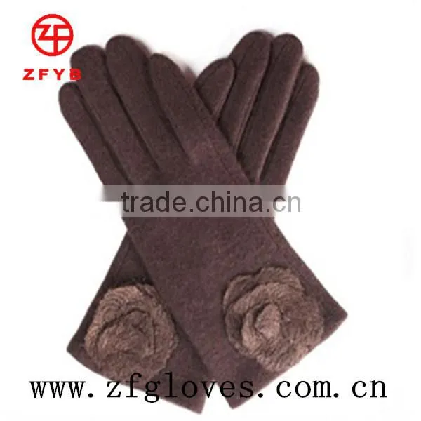 Cool and Cute Girls Sheep Wool Gloves