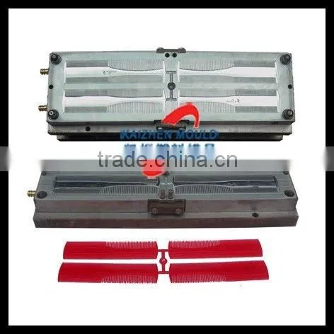 Injection Plastic Hair Bush Comb Mould in Taizhou photo-6