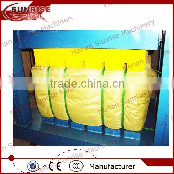 Automatic Used Clothing Baling Press Machine photo-4