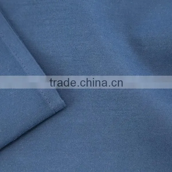 Contemporary Polyester Plain Woven Table Cloth Cotton- Like Durable With the Feel of Cotton
