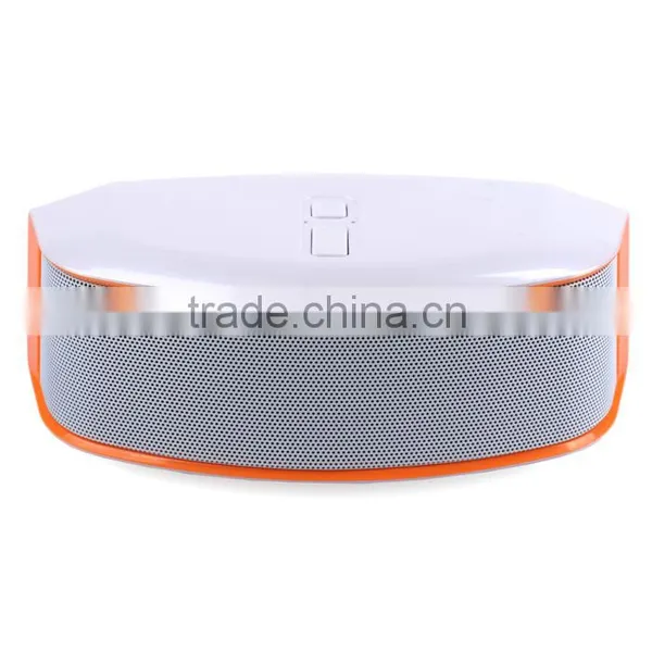 Super Bass Handsfree Bluetooth Speaker With FM Radio photo-4