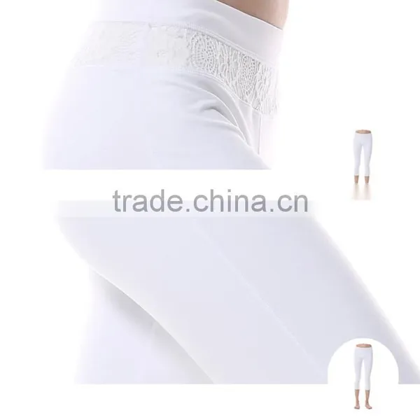 Wholesale Fitness Women Cropped Lace Yoga Pants in Guangzhou photo-5