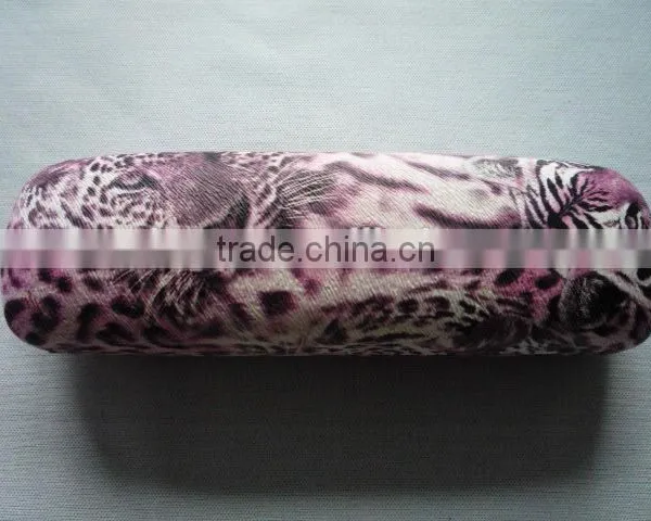 Unique Animal Hard Glasses Case For Reading In China photo-3