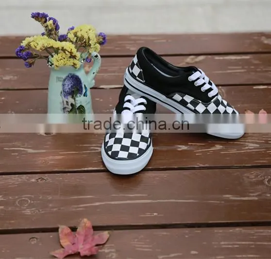 Factory Wholesale Fashion Flat Canvas Lady Shoes photo-5