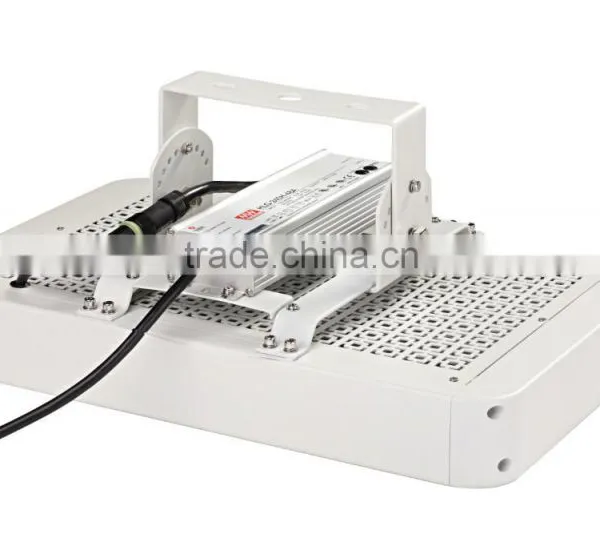 IK10 IP67 TUV DLC UL Certified Photocell High Power LED Spot LightWith TM21 Report 62000 Hours Lifespan photo-4