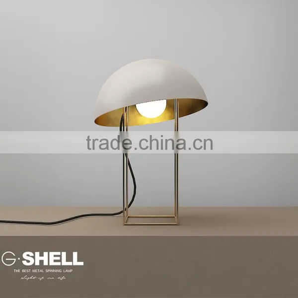 Customized Fancy Design Led Table Lamp for Hotel photo-4