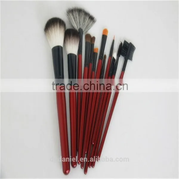 12pcs Red Bag Personalized Beauty Brushes Best Makeup Brush Set Factory Direct photo-3