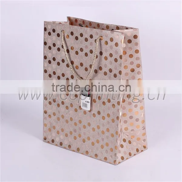 Cheap Price Gold Foil Promotional Gift Paper Bag Luxury photo-5