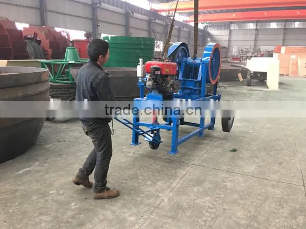 Mini Portable Jaw Crusher/ Small Stone Breaking Machine With Lowest Price photo-4