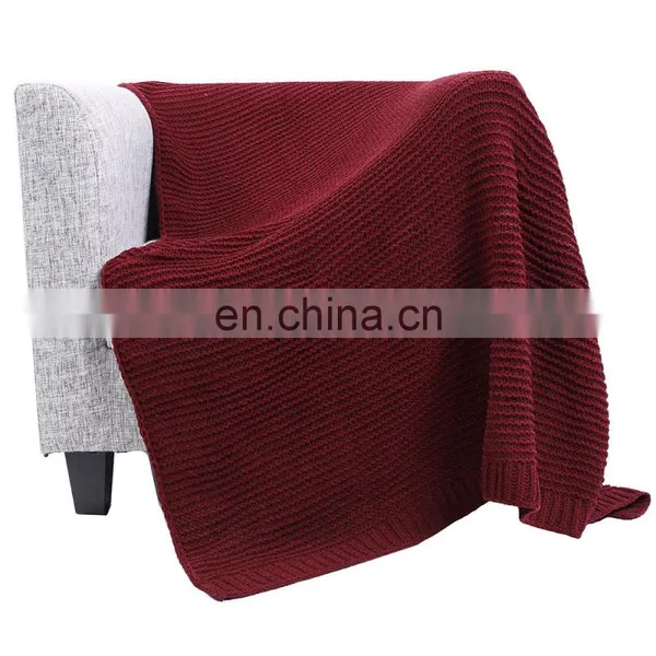 Wholesale High Quality Warm Knit Red Solid Color Throw Blanket photo-2