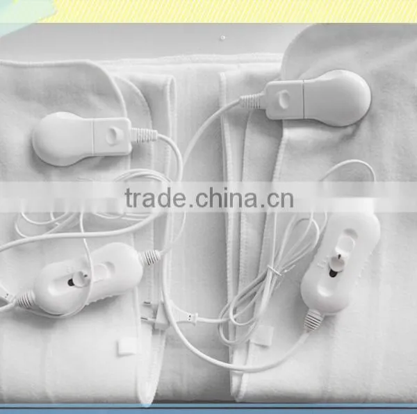 Greek Customer Visit Our Hongkong Exhibition for Polyester Electric Blanket With CE,ROHS Certification photo-2