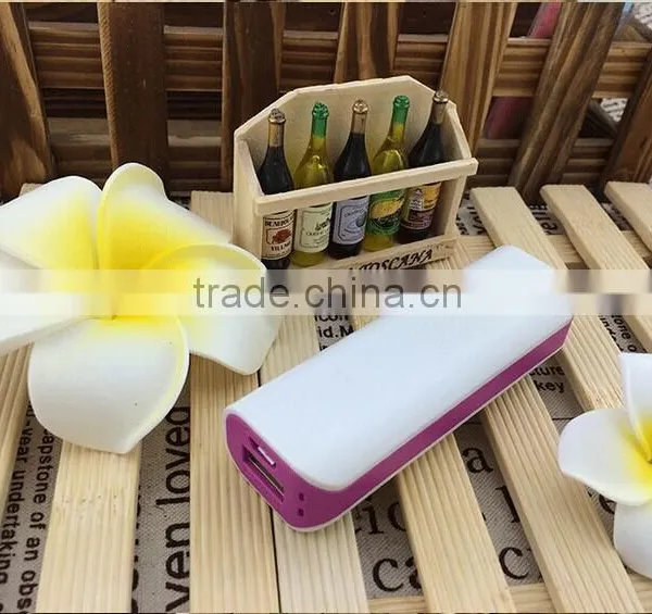 2016 High Quality Colorful Portable Romoss Power Bank 1800mah, Universal Portable Power Bank With Micro Cable photo-3