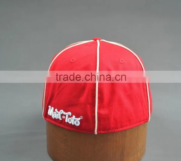 Red Flat Brim Fitted Caps With Custom Logos photo-3