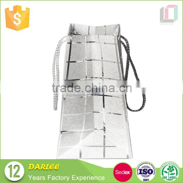 Newest Design Shopping Bag Offset Printing Decorative Elegant White Paper Bag With Logo Print photo-3