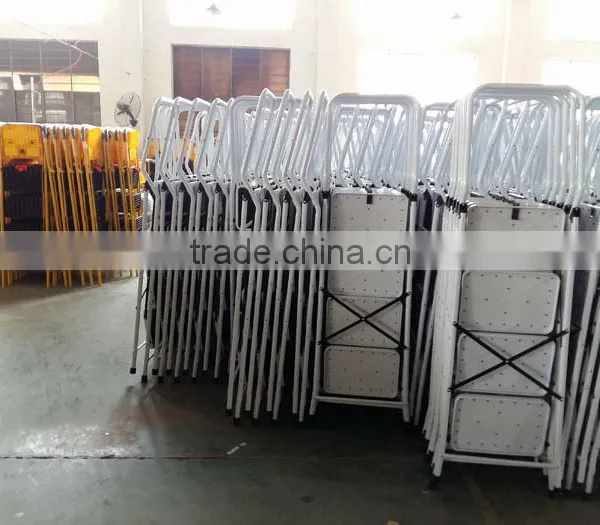 4 Step Ladder With Handrail photo-4