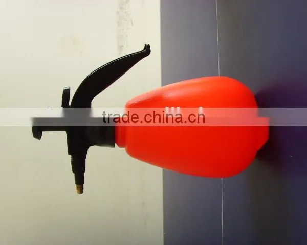 2L Pressure Water Sprayer Garden Chemical Spray Bottle Gardening Tool photo-3