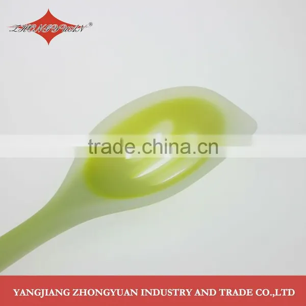 Kitchen Utensil Food Grade Silicone Slotted Spoon With Soft Grip photo-3